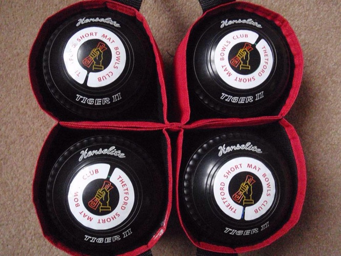 thetford short mat bowls 1